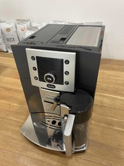 Кавомашина, кавоварка Delonghi ESAM5500 з новим капучинатором  з гарантією(Б/В)