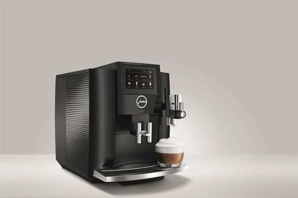 Кофеварка Jura S8 Piano Black