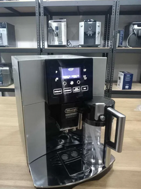 Кавоварка Delonghi ESAM 5700 з гарантією (Б/У)