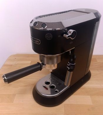 Кофемашина Delonghi EC 685 выставочный образец с гарантией 1 год