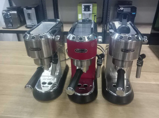 Кавомашина Delonghi EC 685 Bиставковий зразок в коробці Гарантія 1 рік