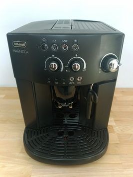 Кавоварка De'Longhi Magnifica Esam 4000 з гарантією (Б/В)