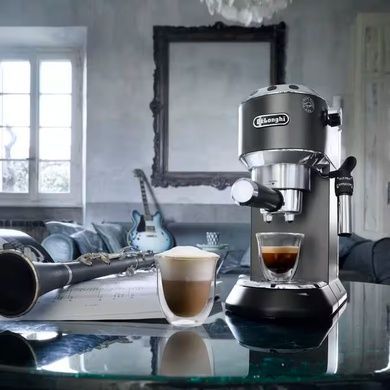 Кофеварка Delonghi EC 685 BK