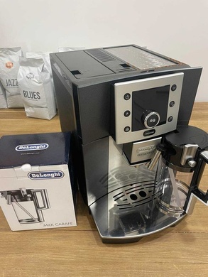 Кофемашина, кофеварка Delonghi ESAM5500 с новым капучинатором с гарантией (Б/У)