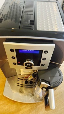 Кофемашина, кофеварка Delonghi ESAM5500 с гарантией (Б/У)