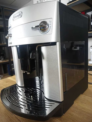 Кавомашина Delonghi ESAM 3200 з гарантією (Б/В)