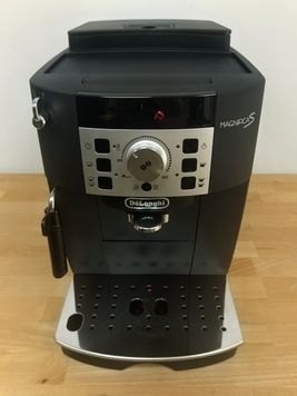 Кавомашина Delonghi ECAM 22.110 з гарантією (Б/В)